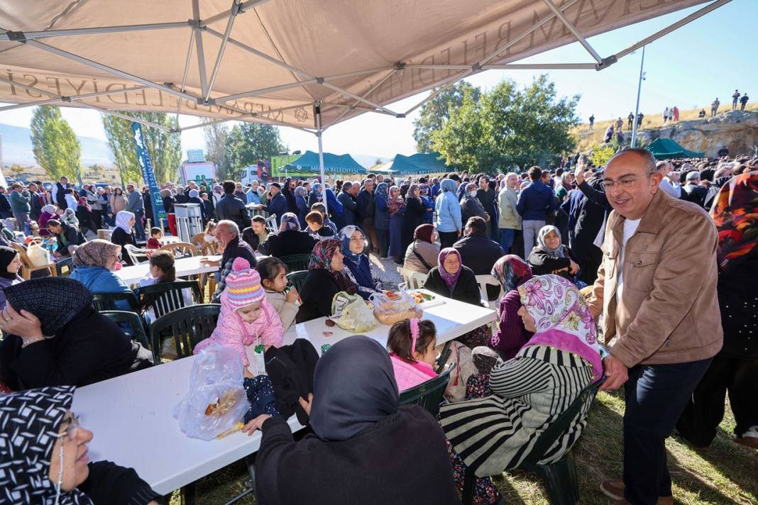 Konya'da inden 400 aileye ait peynir çıkartıldı! Şölen yaşandı 3